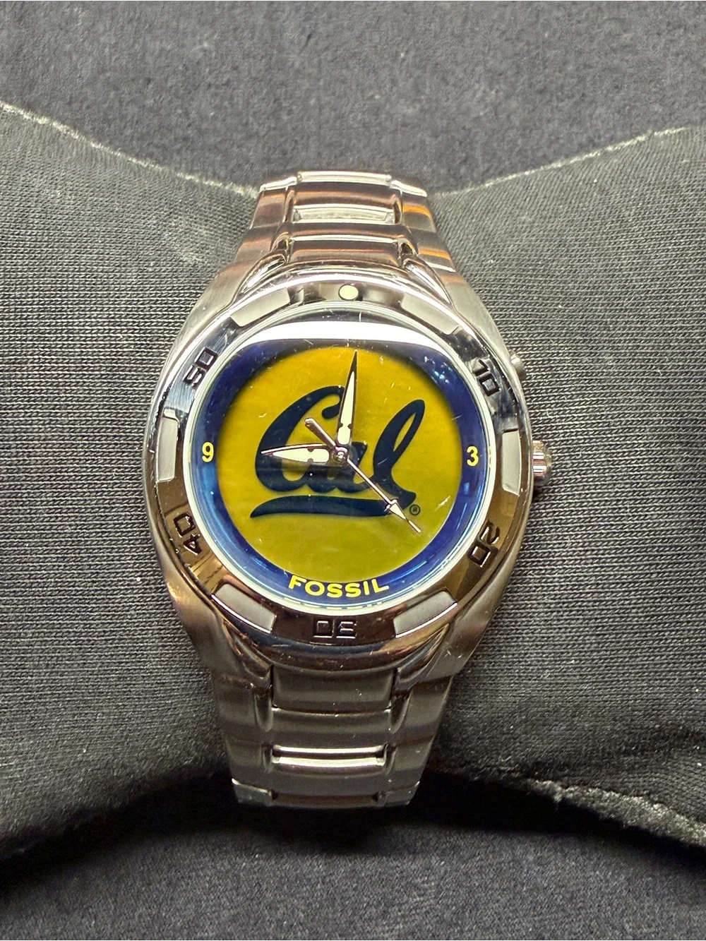 University of California CAL Fossil Kaleido Flashing Logo Watch Model LI2321